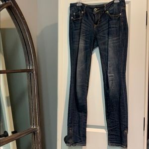 Women’s Gap skinny jeans